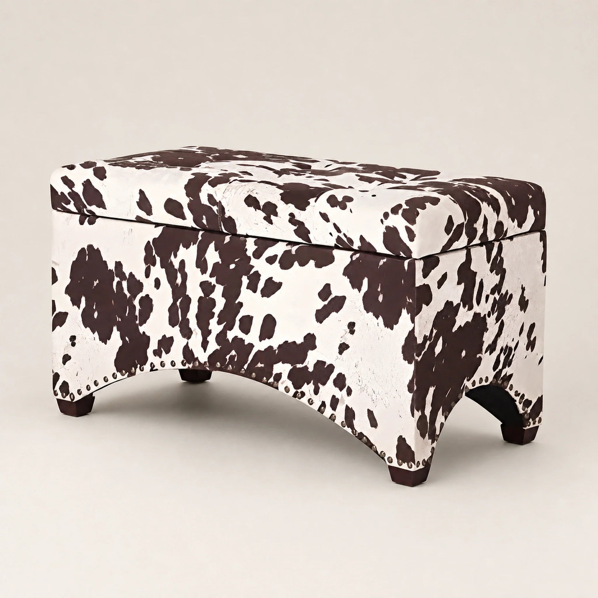 Deco Cows storage ottoman – warm studio front view