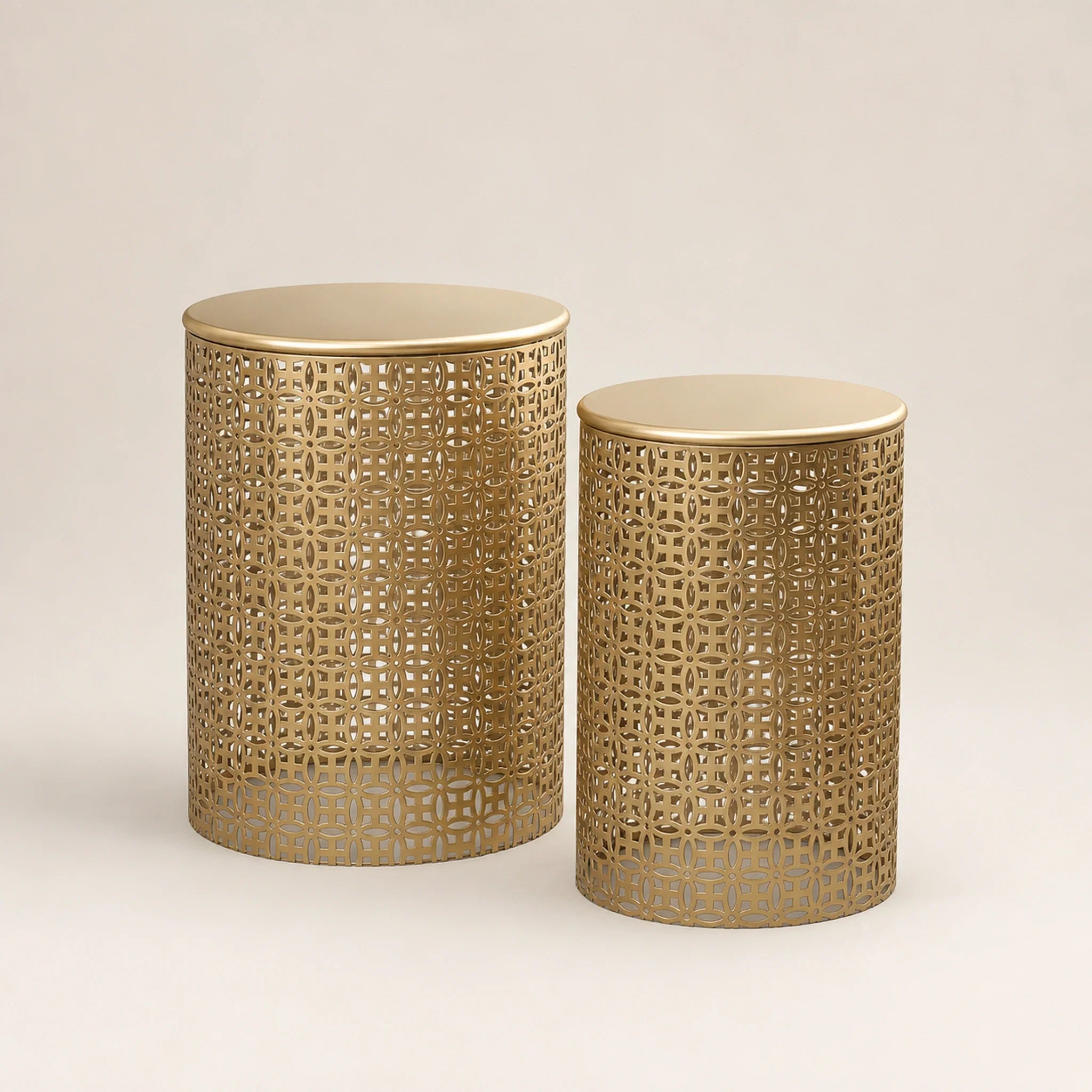 Homebeez Gold metal nesting tables – warm studio front view#Color_Gold